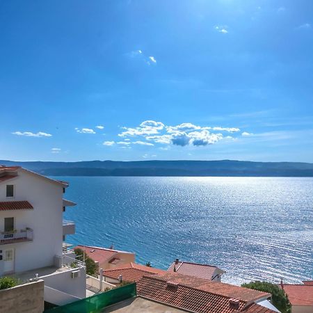 Apartments Sonata Omis Bagian luar foto