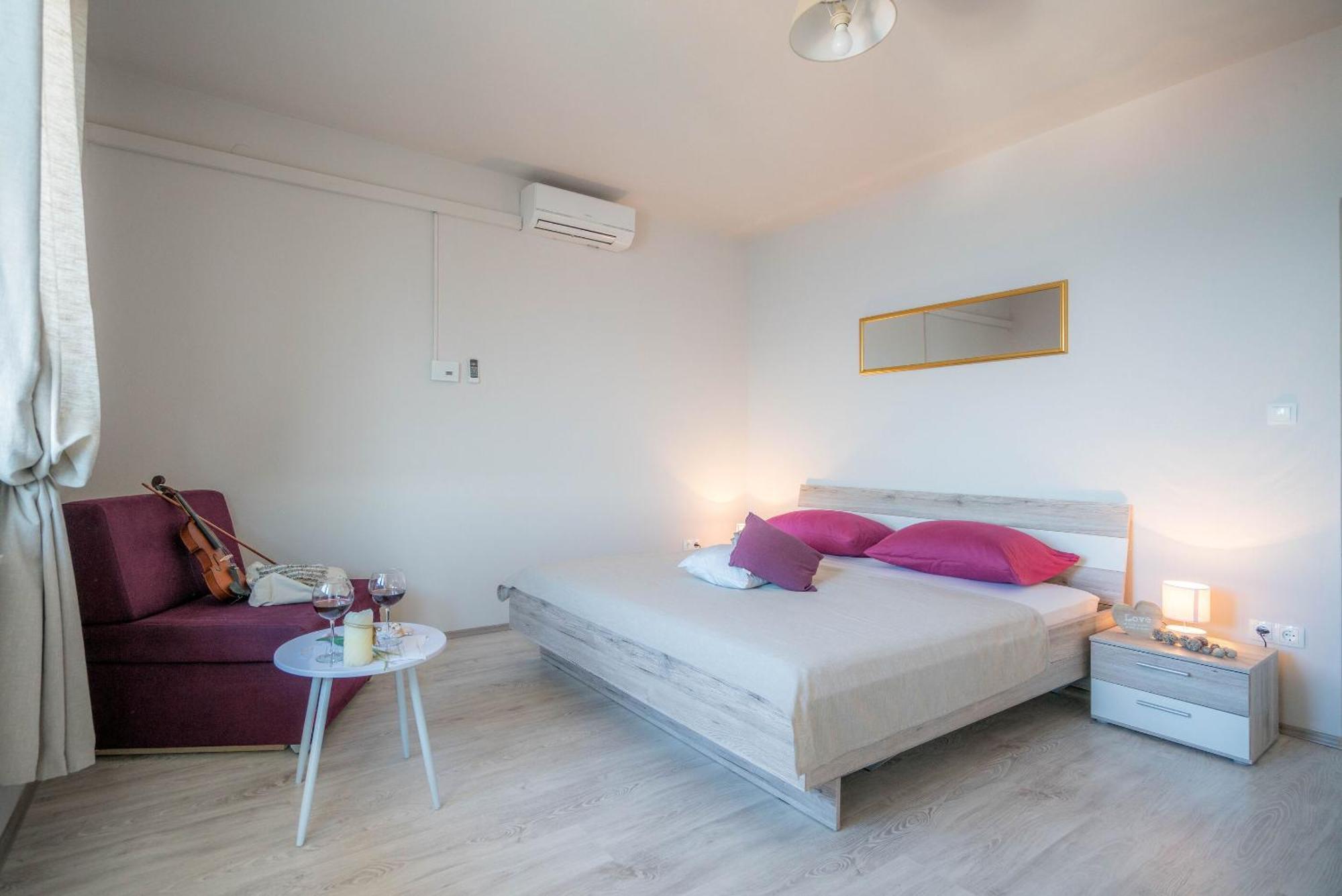 Apartments Sonata Omis Bagian luar foto