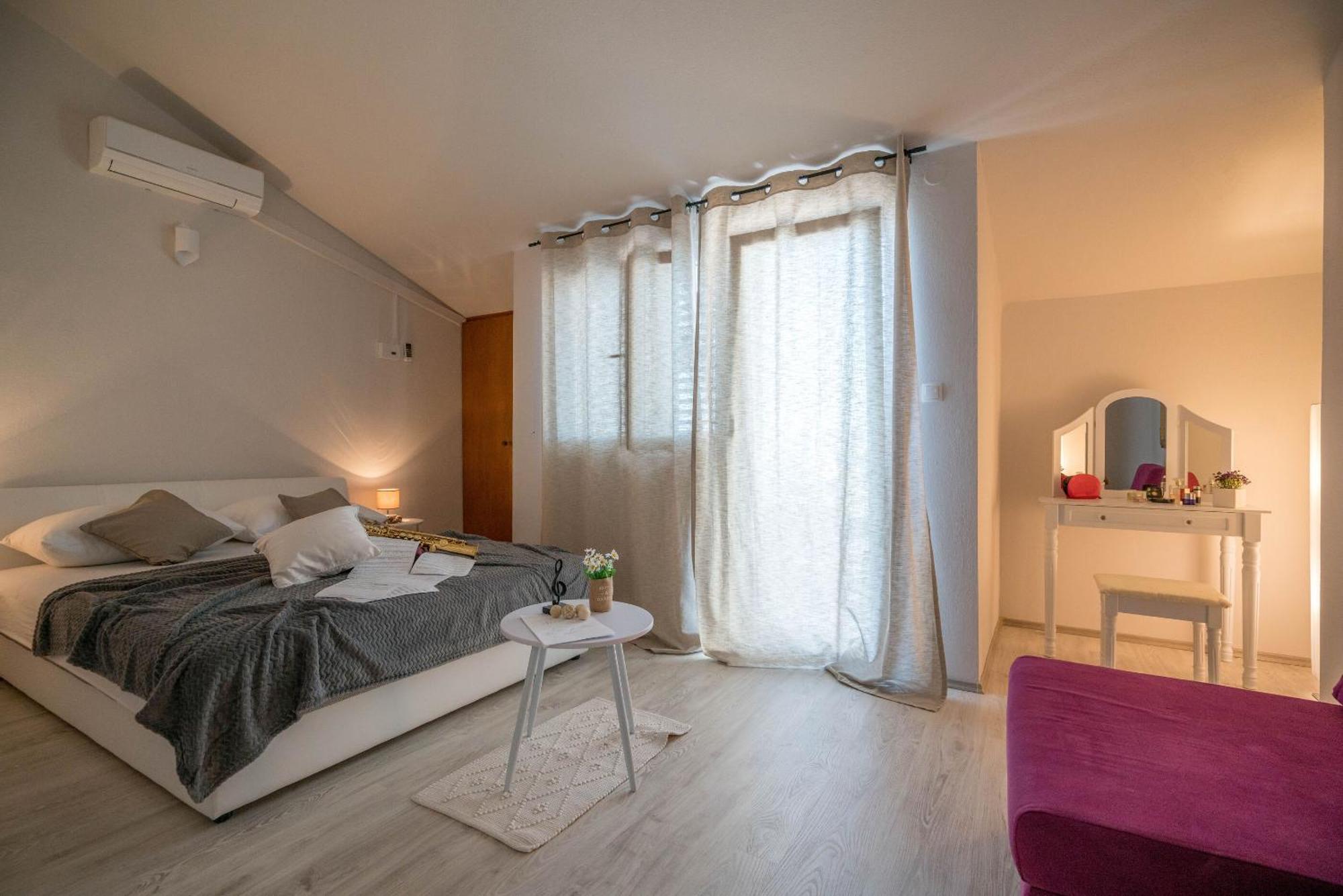 Apartments Sonata Omis Bagian luar foto