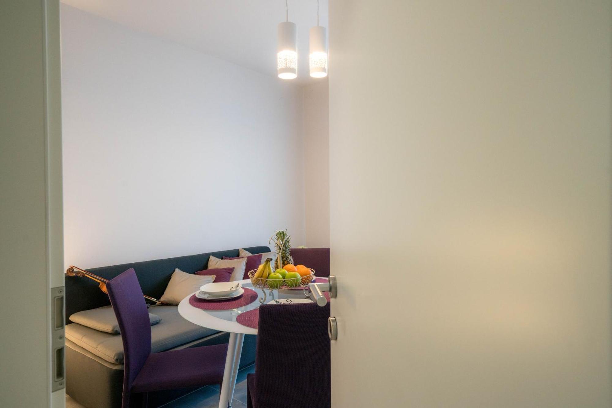 Apartments Sonata Omis Bagian luar foto
