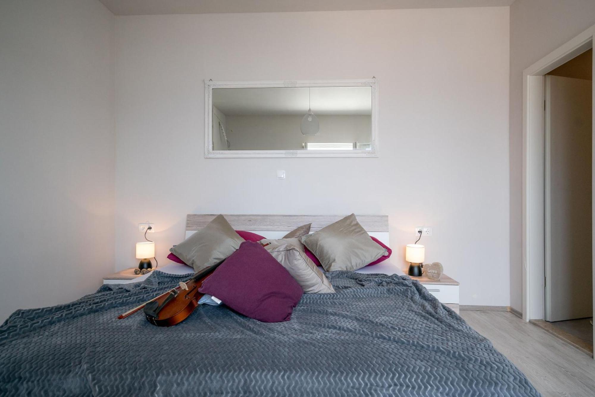 Apartments Sonata Omis Bagian luar foto