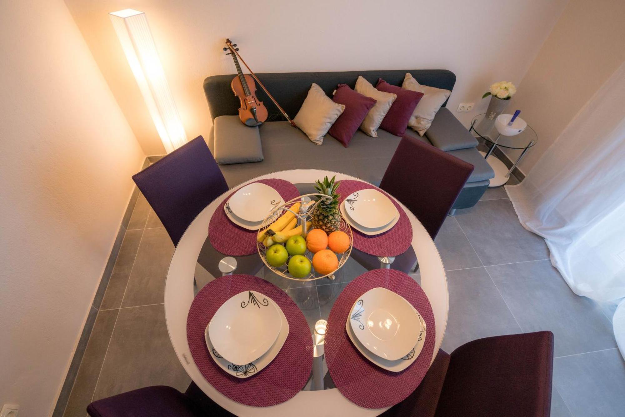 Apartments Sonata Omis Bagian luar foto