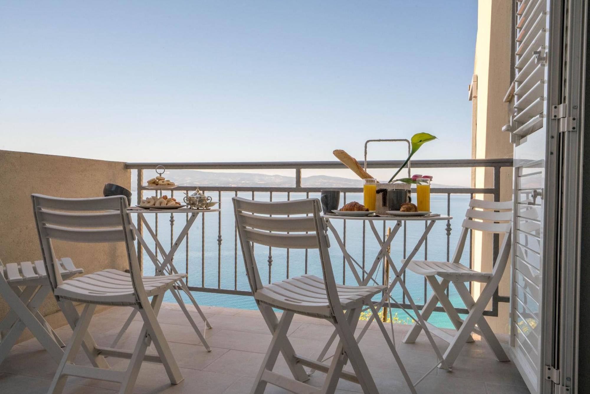 Apartments Sonata Omis Bagian luar foto